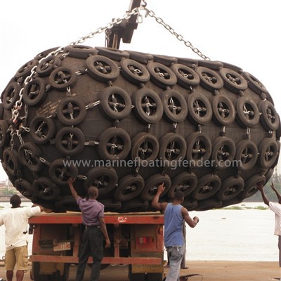 Tấm chắn bùn nổi